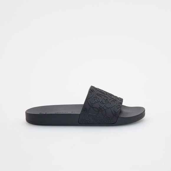 NWT Disney Mickey Mouse Slide Sandal Black Licensed - Picture 4 of 11